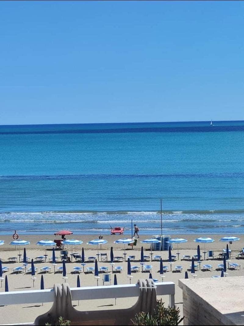 Apartamento Sinfonia Del Mare Nettuno Exterior foto