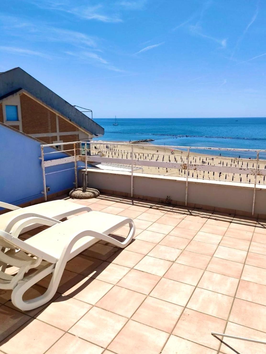 Apartamento Sinfonia Del Mare Nettuno Exterior foto